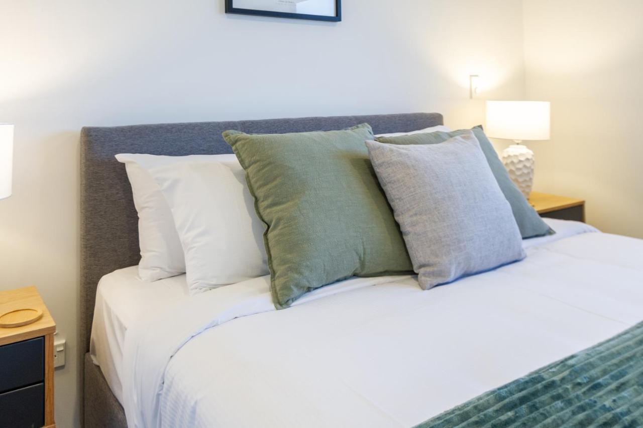 1 Bedroom 1 Bath, Executive Escape, Northlands Mall Christchurch Exterior foto